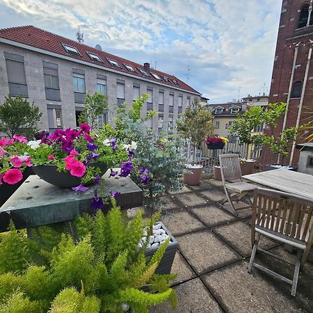 Exclusive Top Floor 2-Bedroom Flat Мілан Екстер'єр фото