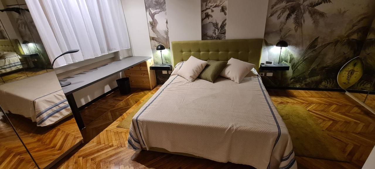 Exclusive Top Floor 2-Bedroom Flat Мілан Екстер'єр фото