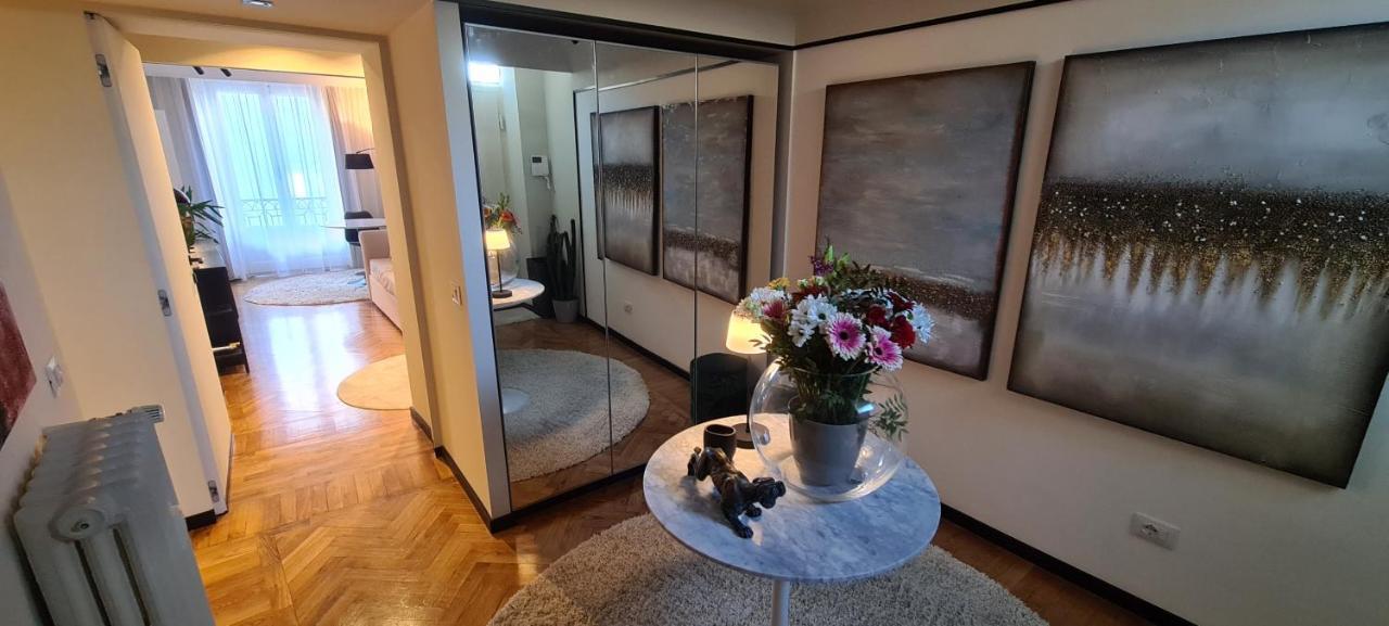Exclusive Top Floor 2-Bedroom Flat Мілан Екстер'єр фото